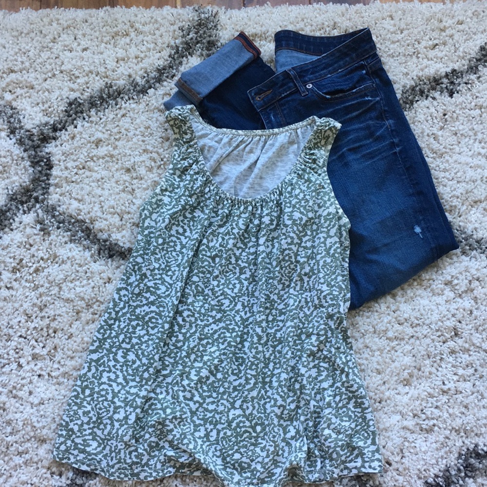 Green printed nursing shirt🤱